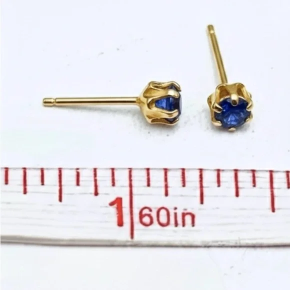 14K Gold Blue Sapphire Stud Earrings – Floral 6 Prong Setting - Picture 2 of 3